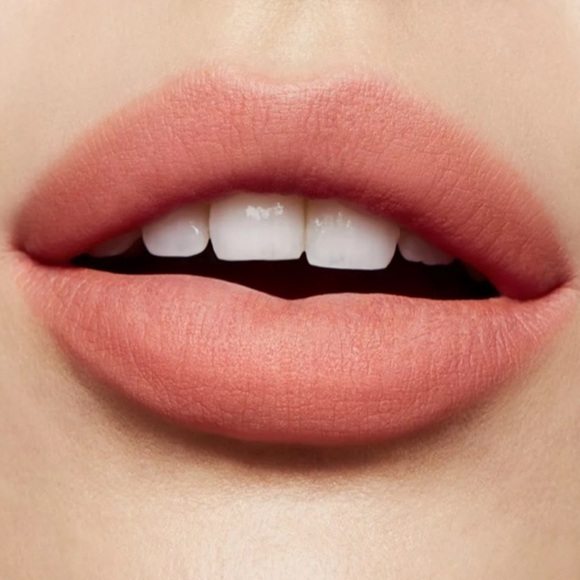 MAC Powder Kiss Liquid Lipcolour Mull it Over - Picture 14 of 16